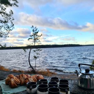 pannukahvit järvellä